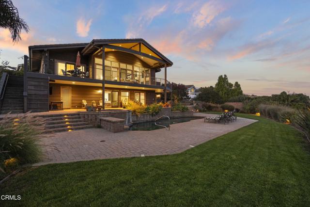 612 Shasta Drive, Santa Paula CA: https://media.crmls.org/mediaz/f97774b9-bb3f-4f1a-bbe7-c41b64590932.jpg