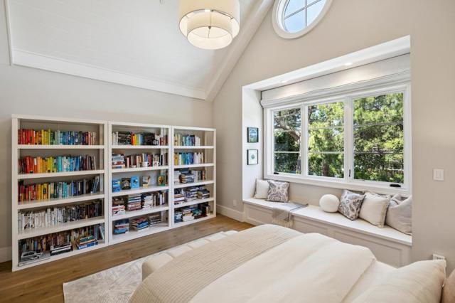 55 Irving Avenue, Atherton CA: https://media.crmls.org/mediaz/f9779309-6f48-47f9-8340-bfdc219bba65.jpg