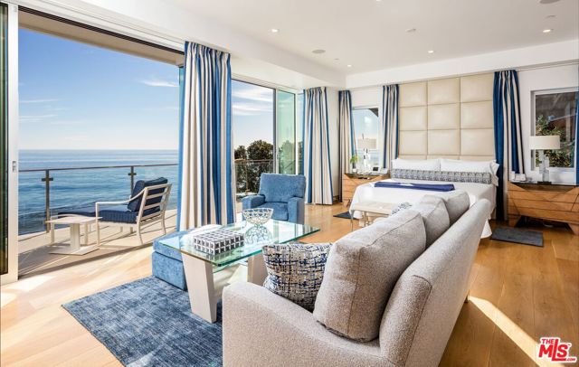 24380 Malibu Road, Malibu CA: https://media.crmls.org/mediaz/f977a38a-80ec-4c6e-9c60-7082c377bfe9.jpg