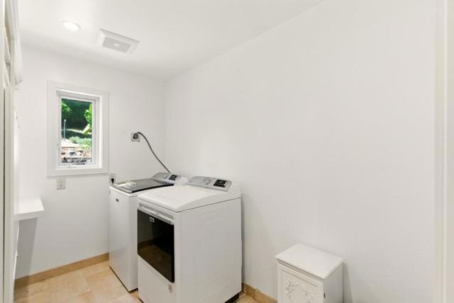 132 Pax Place Court, Aptos CA: https://media.crmls.org/mediaz/f977b81a-6e18-4e80-982d-7c4c994afa5b.jpg