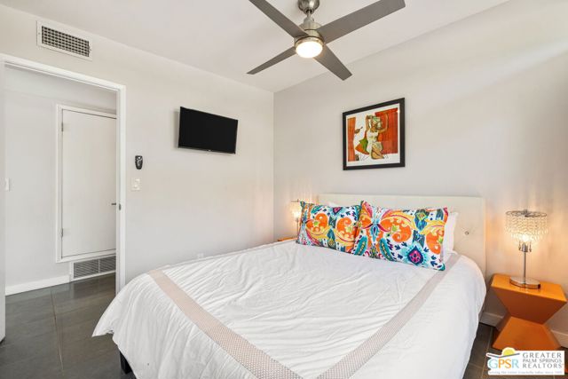 3351 E Paseo Barbara, Palm Springs CA: https://media.crmls.org/mediaz/f9787b8d-8ee4-4e58-b9d5-c458aa4a2749.jpg