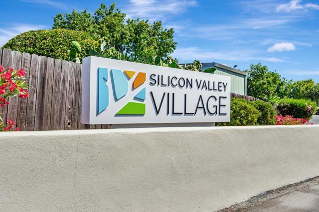 316 Los Encinos St, San Jose CA: https://media.crmls.org/mediaz/f97966f6-25bf-4f5d-a630-106116c7e764.jpg