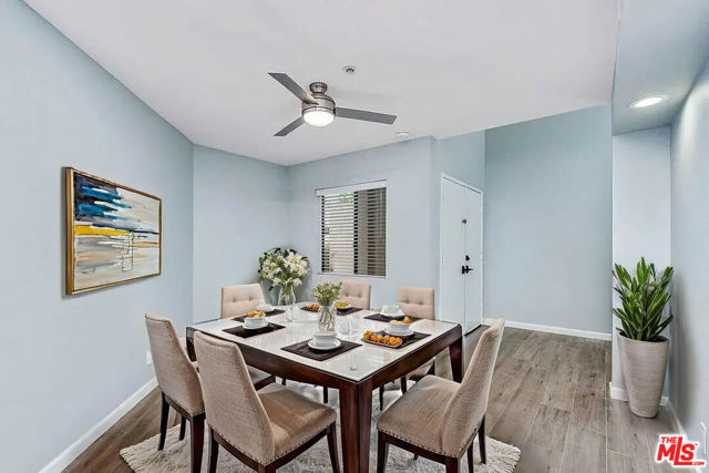 869 Village Square, Palm Springs CA: https://media.crmls.org/mediaz/f97a85e6-f098-4682-b40f-c0817c758c17.jpg