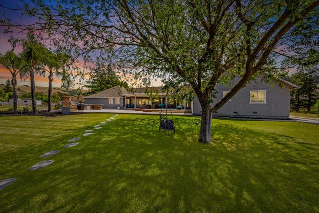 14830 Bartlett Court, San Martin CA: https://media.crmls.org/mediaz/f97b0abf-131f-4269-abc7-3cb8e9b471f4.jpg