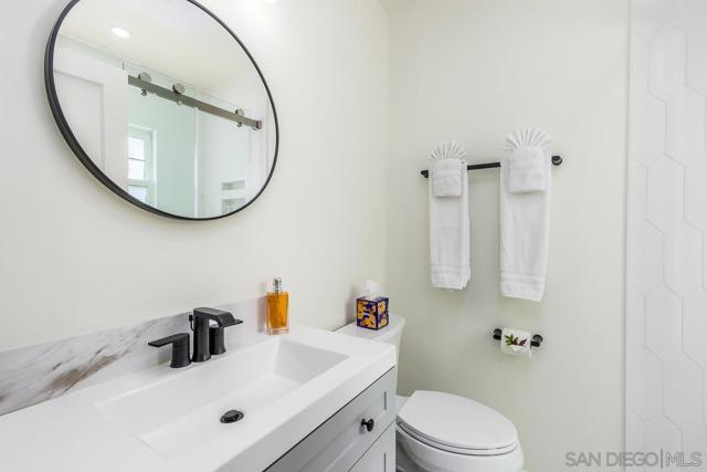 2136 Paseo Dorado, La Jolla CA: https://media.crmls.org/mediaz/f97c4ebc-ee04-4c35-8729-33327d317ddc.jpg