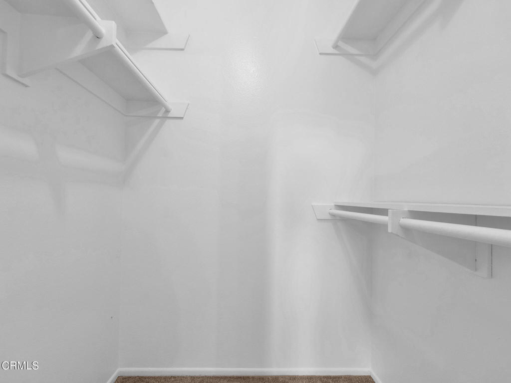 https://media.crmls.org/mediaz/f97c78b3-415b-42f6-8bfc-512088806a45.jpg?preset=X-Large