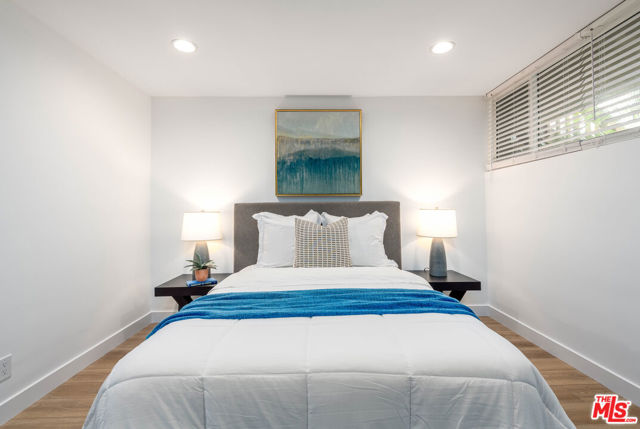 5901 Canterbury Drive, Culver City CA: https://media.crmls.org/mediaz/f97c80ea-f1c9-427f-bbdf-eb5a120c8e8a.jpg