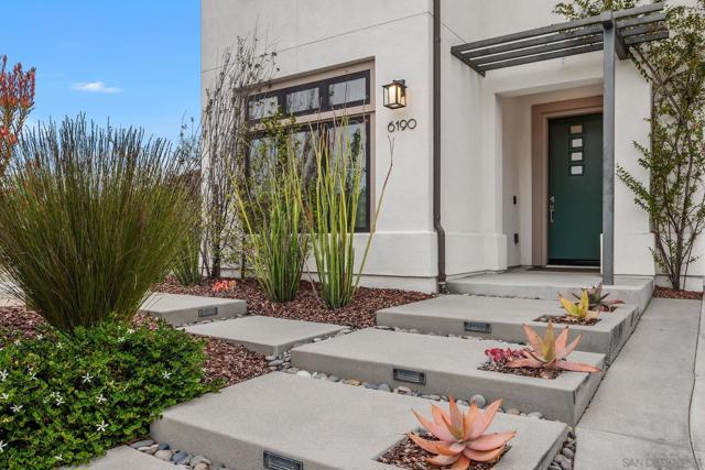 6190 Sagebrush Bend Way, San Diego CA: https://media.crmls.org/mediaz/f97df16f-9c87-4cd7-877e-110e59c29257.jpg