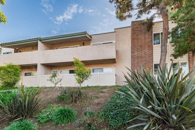 Detail Gallery Image 29 of 42 For 2607 Pirineos Way #116,  Carlsbad,  CA 92009 - 3 Beds | 2 Baths