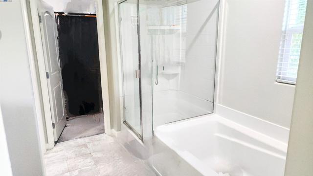 4520 Gironella Walk, Sacramento CA: https://media.crmls.org/mediaz/f97fcc95-595e-45ef-ae14-979d4861111f.jpg