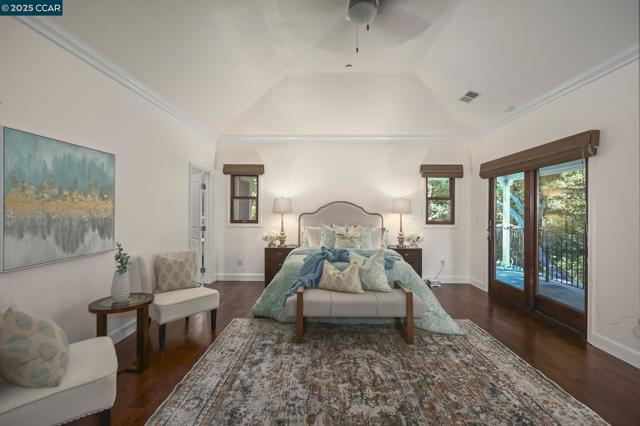 3981 Amyx Ct, Hayward CA: https://media.crmls.org/mediaz/f97fcdf0-a359-4912-bbfa-6b9540a4c23d.jpg
