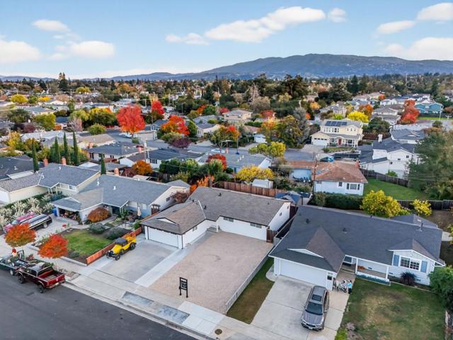 1460 Inskip Drive, Campbell CA: https://media.crmls.org/mediaz/f97fdb03-e07c-491d-8e7a-8709101cf1a1.jpg