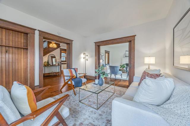 333 Waverley Street, Palo Alto CA: https://media.crmls.org/mediaz/f9800825-ea58-4fb0-bd1a-0394f5156838.jpg