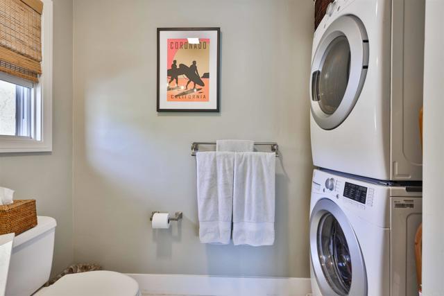 Detail Gallery Image 15 of 21 For 810 D Ave, Coronado,  CA 92118 - 2 Beds | 2 Baths