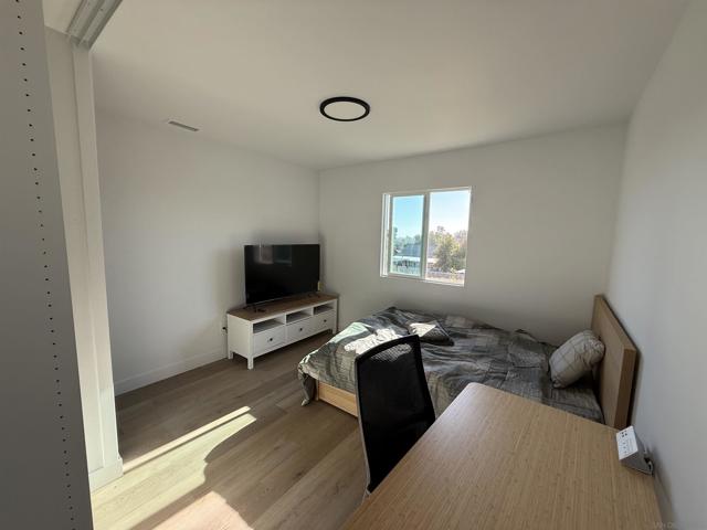 664 Carefree Dr, San Diego CA: https://media.crmls.org/mediaz/f9805bc5-9030-4ecb-a69d-8a86ce3f8431.jpg