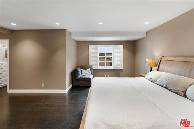 314 S Glenroy Avenue, Los Angeles CA: https://media.crmls.org/mediaz/f9812a09-78b8-4e57-bea3-562b9f653e77.jpg