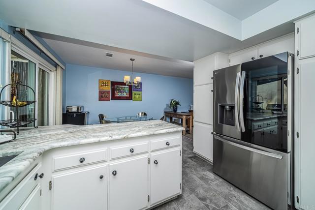 Detail Gallery Image 10 of 32 For 3890 Vista Campana #63,  Oceanside,  CA 92057 - 2 Beds | 2 Baths