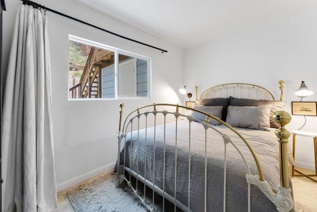 325 Beach Drive, Aptos CA: https://media.crmls.org/mediaz/f981a746-c24a-433e-a4c3-297fb37d2eaf.jpg