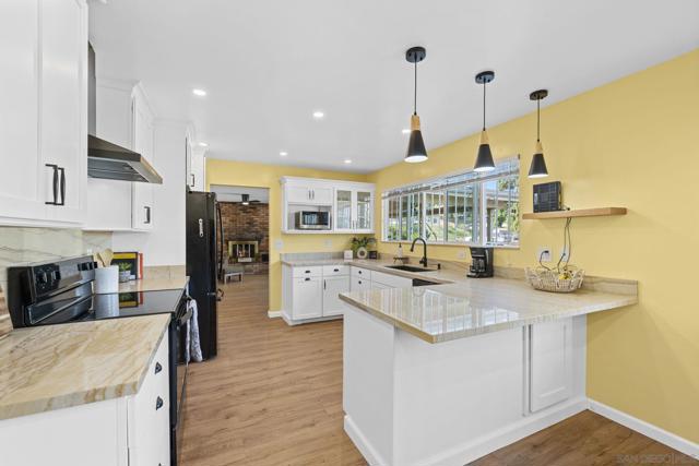 12220 Valhalla Drive, Lakeside CA: https://media.crmls.org/mediaz/f981e1df-3231-4a1e-b359-ea82a8f06739.jpg