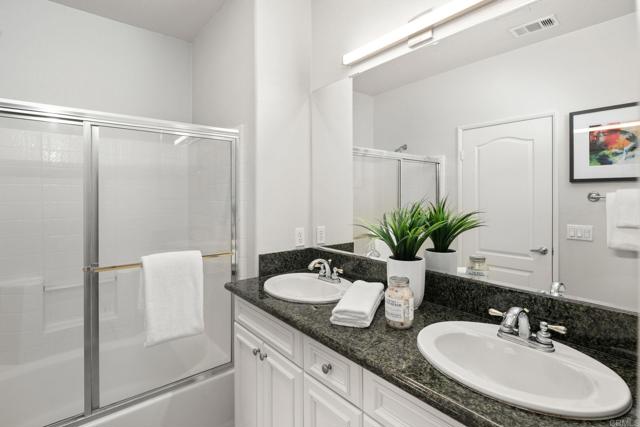 Detail Gallery Image 9 of 28 For 12657 Elisa Lane #200,  San Diego,  CA 92128 - 2 Beds | 2 Baths