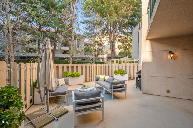 4201 Via Marisol, Los Angeles CA: https://media.crmls.org/mediaz/f981e720-4eb7-4a77-a7ac-feaf2ee964c2.jpg