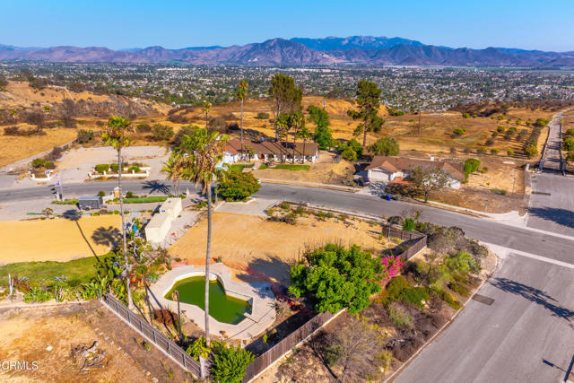 Detail Gallery Image 2 of 30 For 3067 Old Coach Dr, Camarillo,  CA 93010 - – Beds | – Baths
