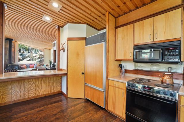 55491 Howland, Idyllwild CA: https://media.crmls.org/mediaz/f9843c63-fe1a-4790-a037-1b90284207dc.jpg