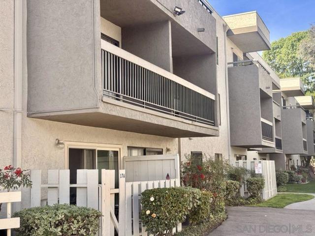 6650 AMHERST ST, San Diego CA: https://media.crmls.org/mediaz/f9847c04-0ce6-482b-a407-fd8ee5a214b6.jpg