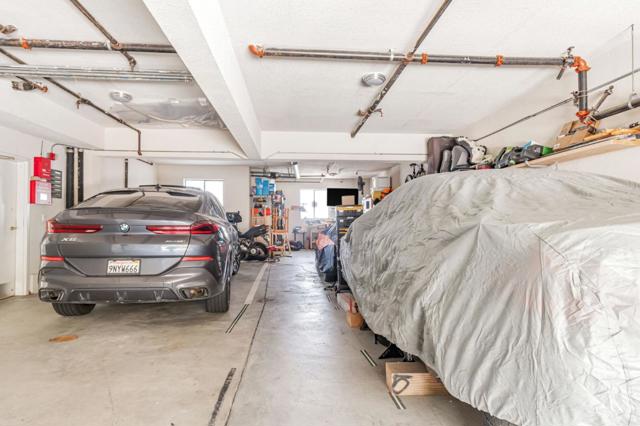 200 Portola Drive, San Francisco CA: https://media.crmls.org/mediaz/f9860695-596b-4272-bd3f-eb9c31936d12.jpg
