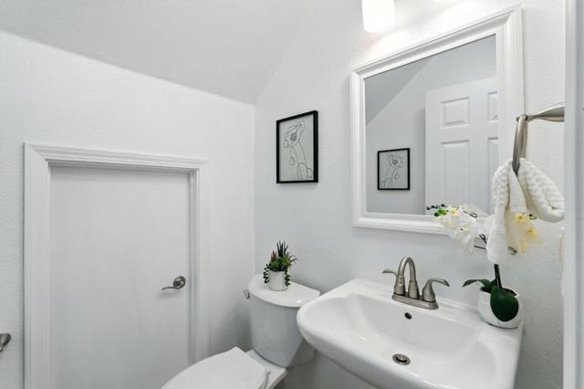 728 City Walk Place, Hayward CA: https://media.crmls.org/mediaz/f9863766-30a4-4964-b396-ca539ed19f89.jpg