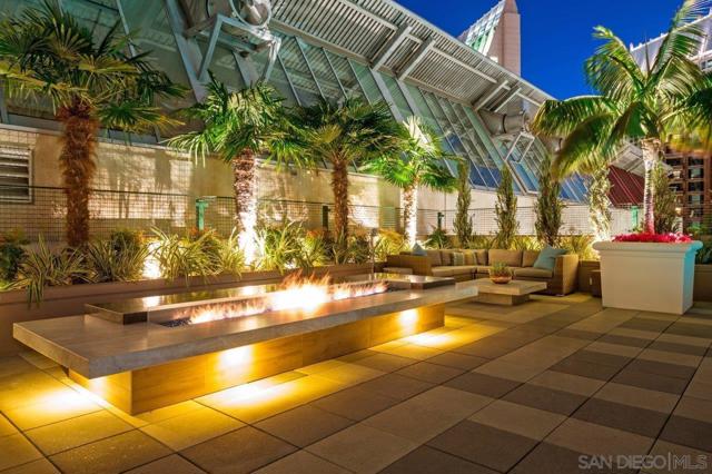 550 Front Street, San Diego CA: https://media.crmls.org/mediaz/f98666af-39f4-414a-bd63-deb4fe33e684.jpg