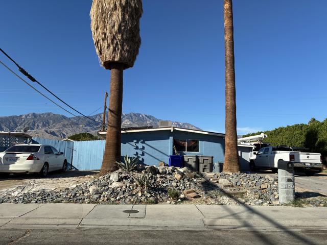 31273 San Antonio Drive, Cathedral City CA: https://media.crmls.org/mediaz/f986c2a7-bffd-4d24-a848-370556eb2606.jpg