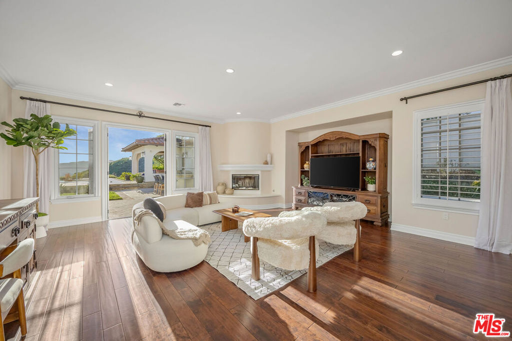 MLS #26859719 image #16