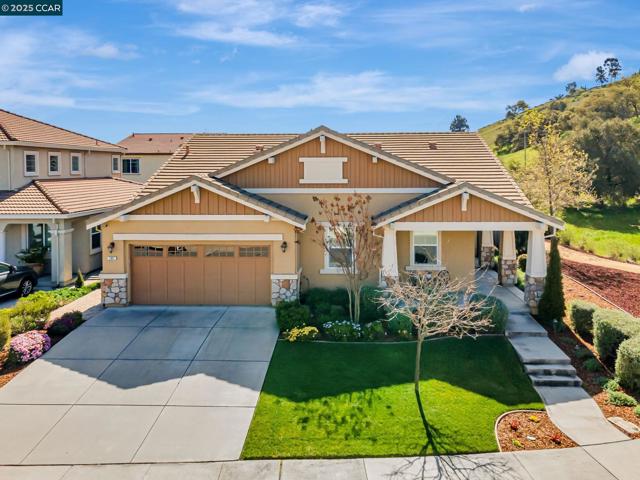 190 Pasilla Ct, Morgan Hill CA: https://media.crmls.org/mediaz/f987ff4d-993a-42d2-ace4-c2a5e4c8977c.jpg