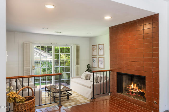 4308 Hayman Avenue, La Canada Flintridge CA: https://media.crmls.org/mediaz/f988b5df-5994-4ece-8163-731fa04c8f5f.jpg
