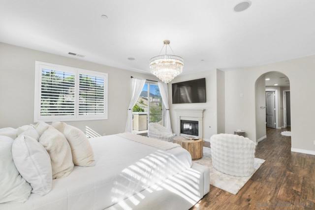 2957 Ranch Gate Rd, Chula Vista CA: https://media.crmls.org/mediaz/f989a5ce-8585-4766-8b23-796f36ddee7f.jpg