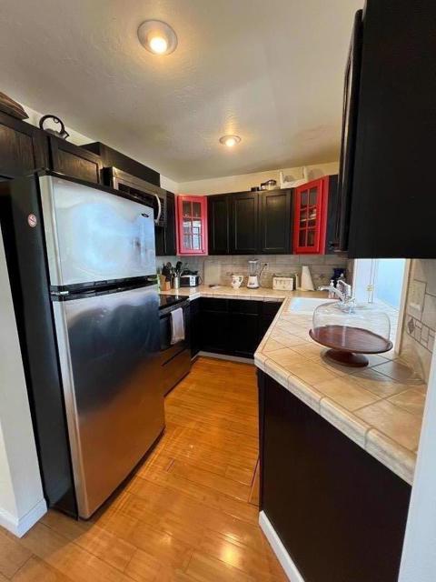 426 Arkansas Street, San Francisco CA: https://media.crmls.org/mediaz/f98a4ed6-b24b-4b00-95c2-be2902eeccfd.jpg