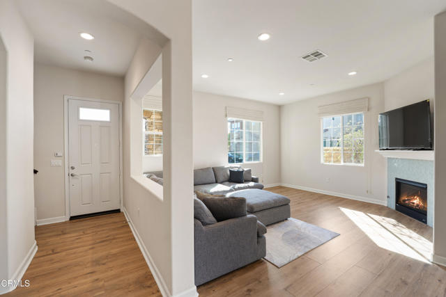 Detail Gallery Image 5 of 34 For 1655 Range Rd, Oxnard,  CA 93036 - 3 Beds | 2/1 Baths