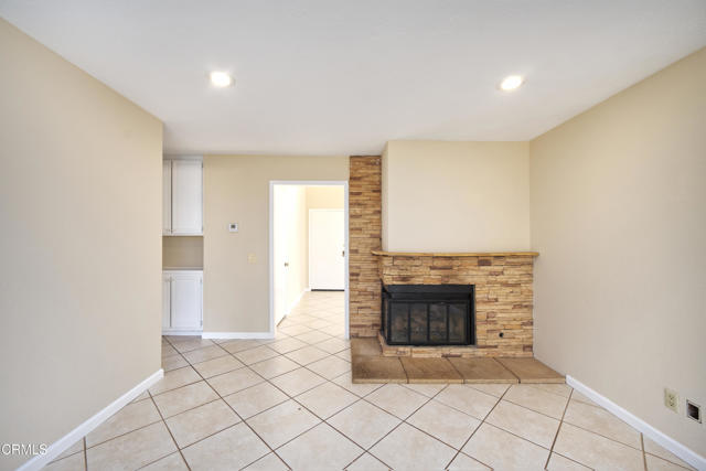 Detail Gallery Image 9 of 19 For 1821 Old Ranch Rd, Camarillo,  CA 93012 - 3 Beds | 2 Baths