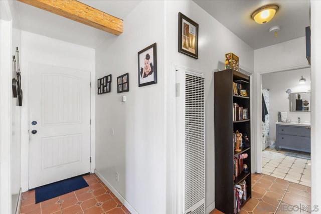 2832 34 K St, San Diego CA: https://media.crmls.org/mediaz/f98c566b-2e55-45ba-b044-0078db657a34.jpg