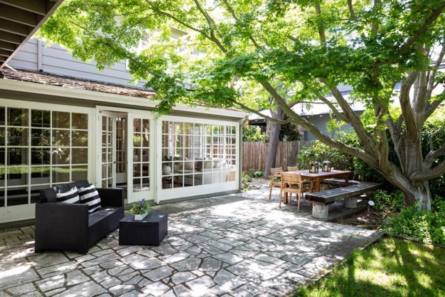 453 N California Avenue, Palo Alto CA: https://media.crmls.org/mediaz/f98cb846-4ca3-4603-9196-ab0ba1a6885c.jpg