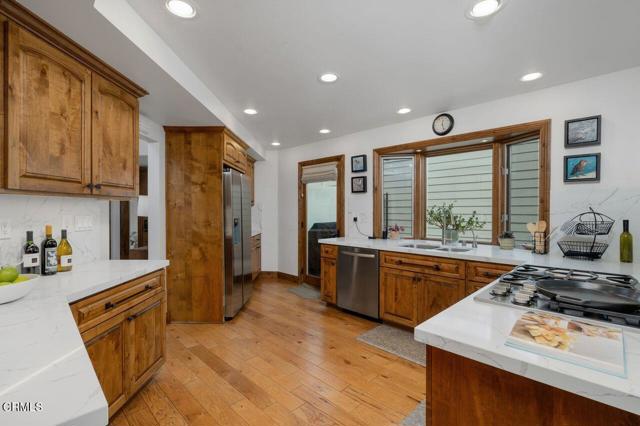 Detail Gallery Image 9 of 37 For 4008 Mariner Cir, Westlake Village,  CA 91361 - 5 Beds | 3 Baths