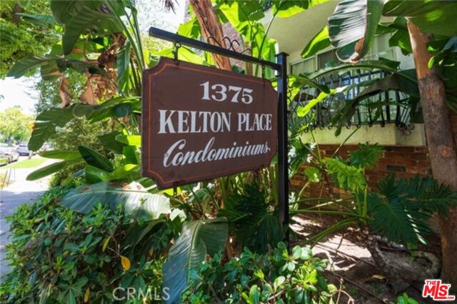 1375 Kelton Avenue, Los Angeles CA: https://media.crmls.org/mediaz/f98d50cf-5f7e-447d-a945-d7565f8f90cb.jpg