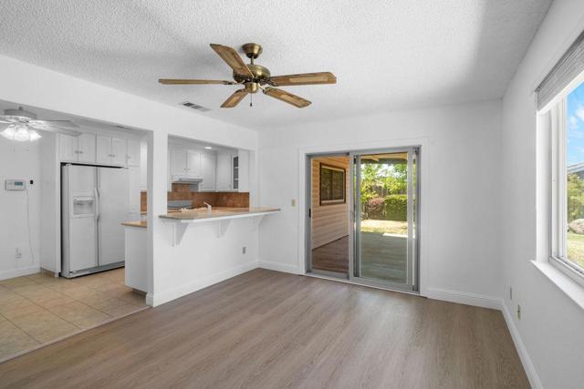 257 Robert Avenue, Ripon CA: https://media.crmls.org/mediaz/f98de525-53cc-49ea-a47f-f7aea15b3490.jpg