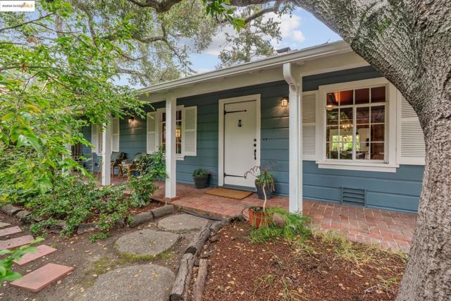 5550 Snake Road, Oakland CA: https://media.crmls.org/mediaz/f990a29d-b1c5-469c-a47f-69cc084fd7aa.jpg