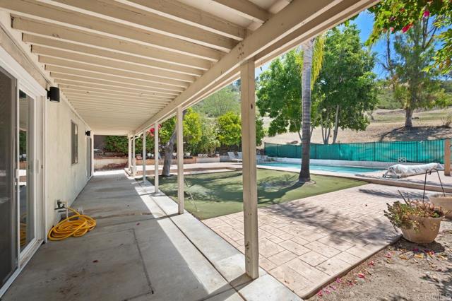 Detail Gallery Image 58 of 75 For 1975 Belmore Ct, El Cajon,  CA 92020 - 5 Beds | 3 Baths