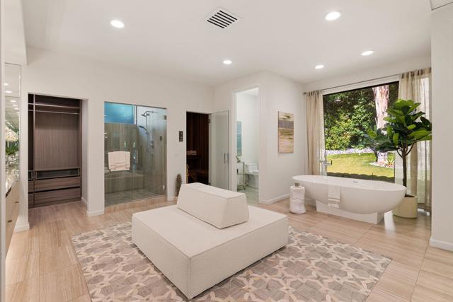 Image 35 of 80 For 70663 Oroville Circle