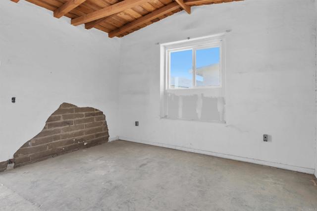 Image 19 of 68 For 3241 Borrego Valley Rd