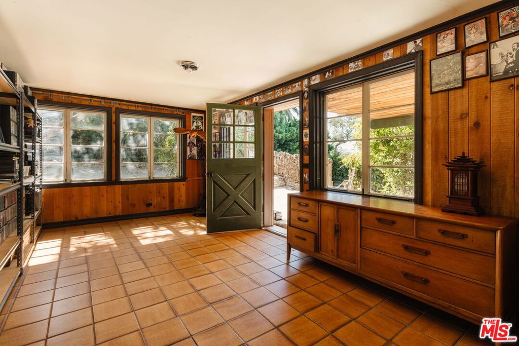 MLS #26883035 image #63