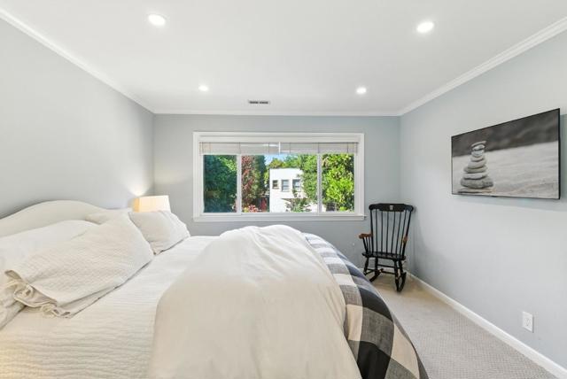 1427 Paloma Avenue, Burlingame CA: https://media.crmls.org/mediaz/f993a0ce-ef6c-4f27-91e7-896ce1ed6075.jpg